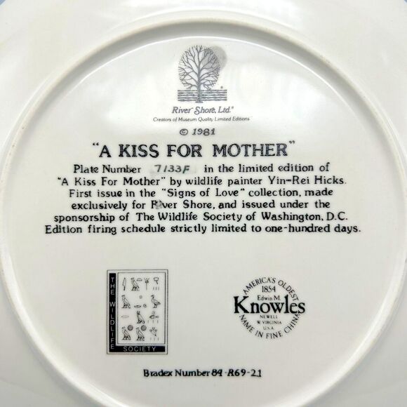 KNOWLES "A Kiss for Mother" 8.5" Plate w/ Box & COA - Yin-Rei-Hicks - Giraffes - Picture 3 of 9